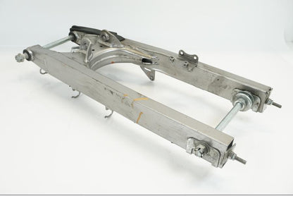 Snett nerifrån på Sving från en Kawasaki KLX 230 -2019 motorcykel.