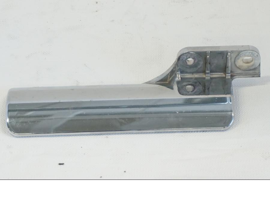 Framsidan på Gaffelbensskydd från en Kawasaki VN 1500 Mean Streak -2002 motorcykel.