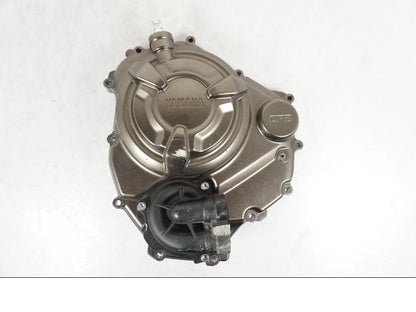 Framsidan på Motorkåpa från en Yamaha MT-07 -2020 motorcykel.