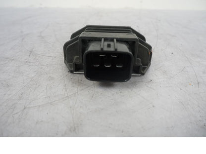 Snett uppifrån på Likriktare från en KTM 1290 Super Duke R -2021 motorcykel.