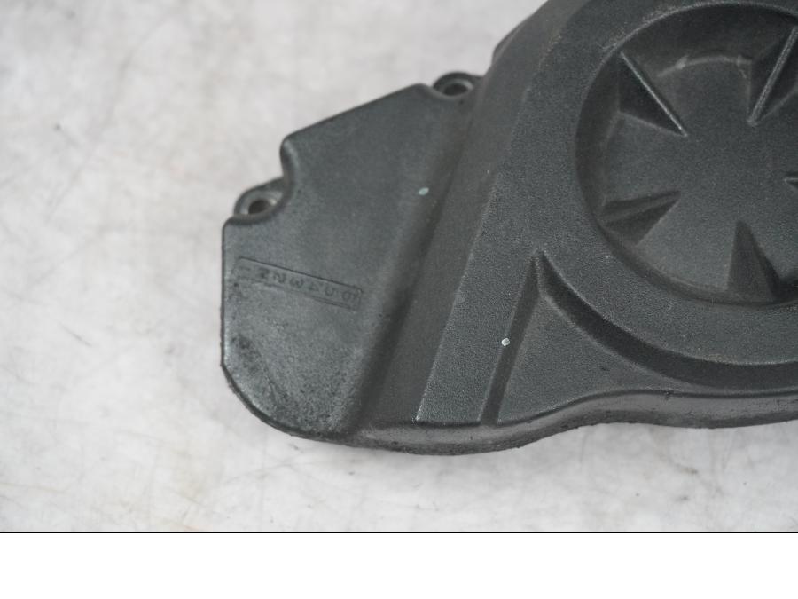 Baksidan på Drevkåpa från en Kawasaki ZX-10R -2008 motorcykel.