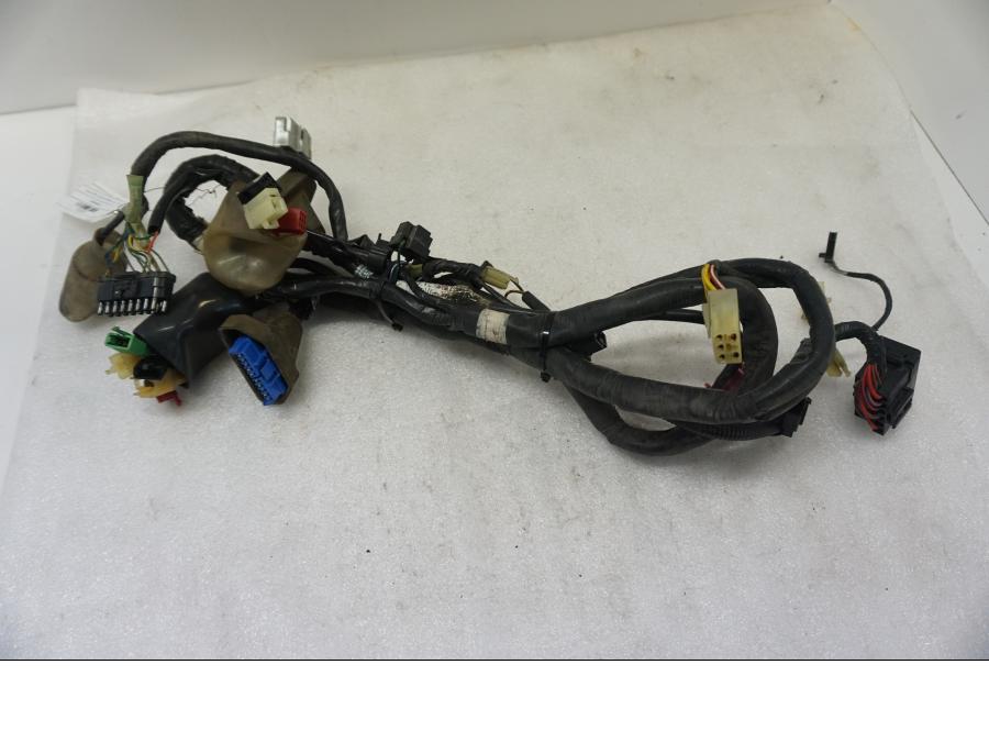 Framsidan på Kabelstam från en Honda CBR 1100 XX -1998 motorcykel.