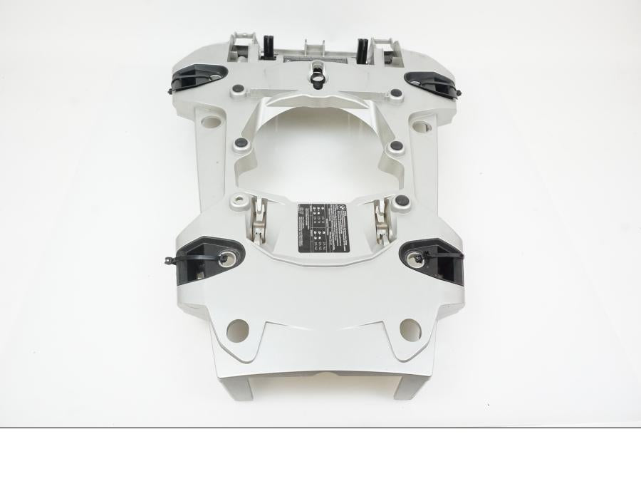 Baksidan på Pakethållare från en BMW R 1250 GS -2019 motorcykel.