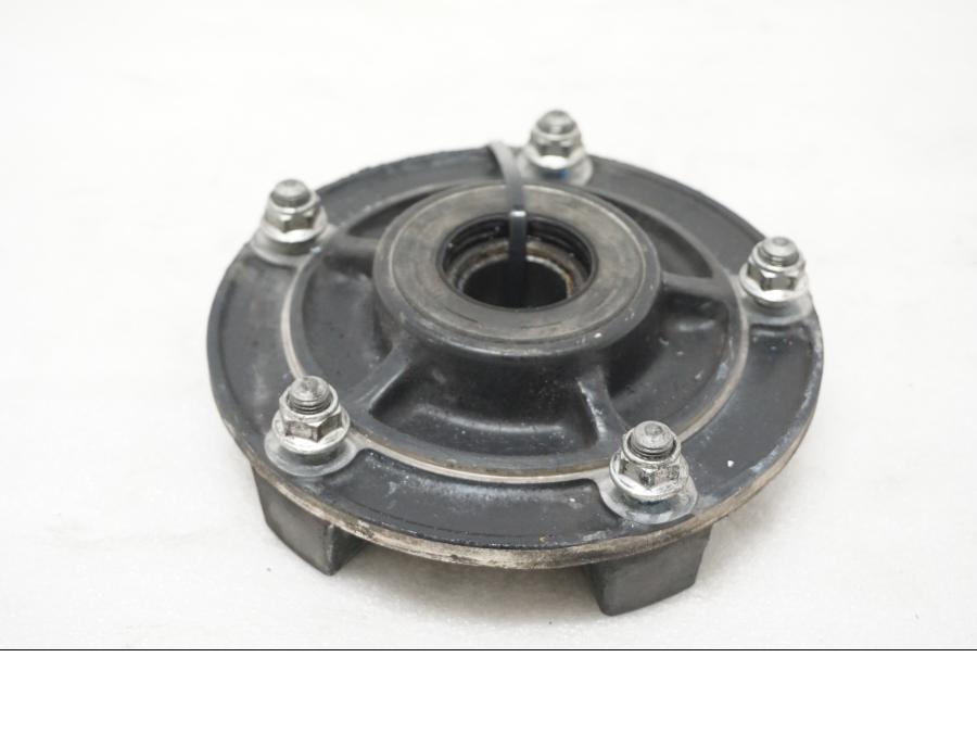 Framsidan på Drevfäste från en Suzuki GSX-R 1000 -2007 motorcykel.