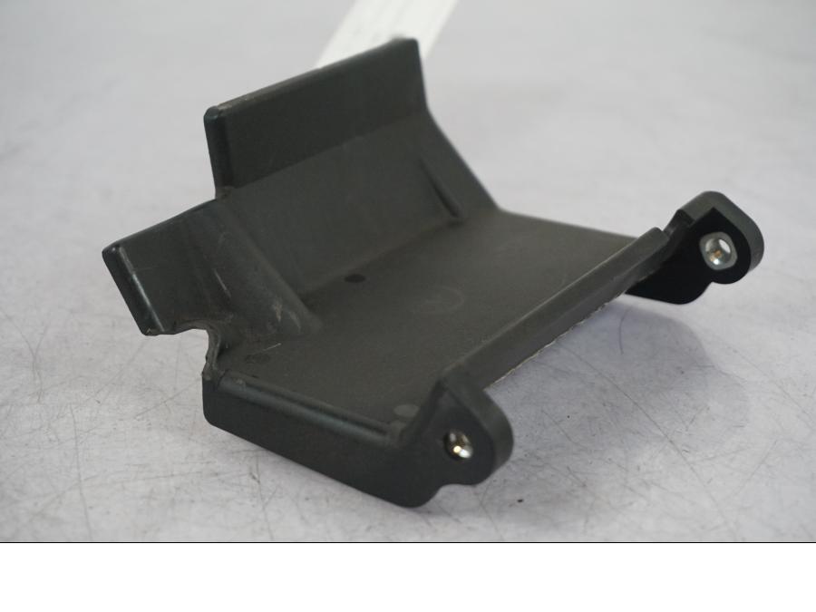 Baksidan på Värmeskydd från en Suzuki VZ 800 -2000 motorcykel.