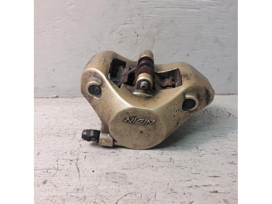 Framsidan på Bromsok från en Suzuki GSX-R 1000 -2004 motorcykel.