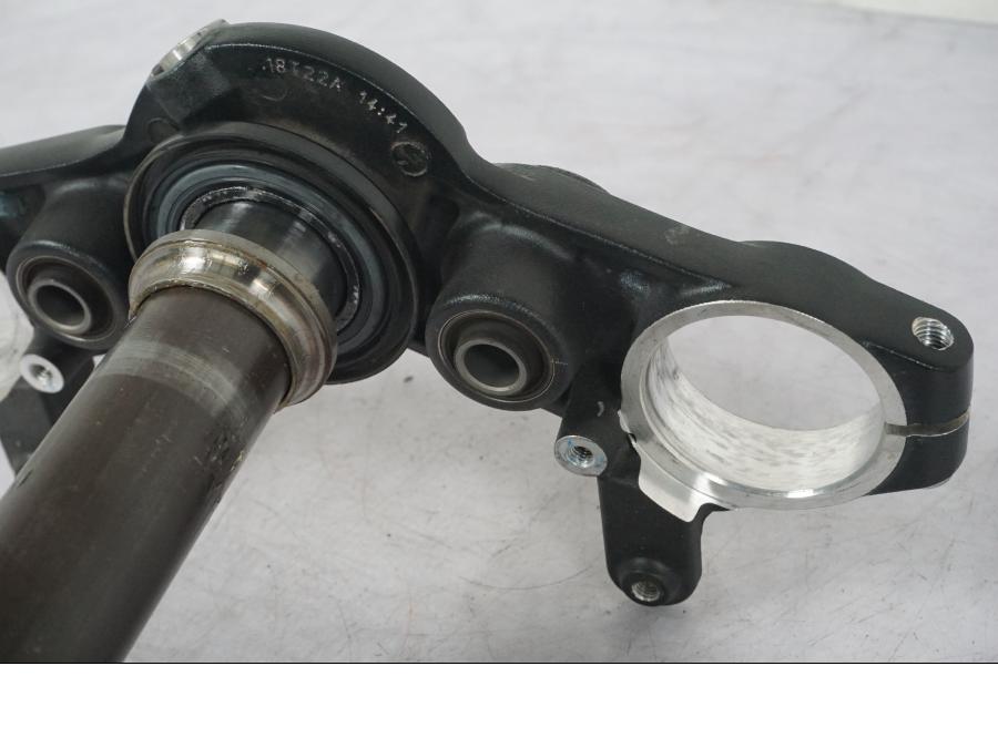 Extrabild3 på Gaffelkrona från en Kawasaki Z 900 -2019 motorcykel.