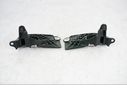 Höger sida på Vindrutefäste från en BMW R 1250 GSA -2021 motorcykel.