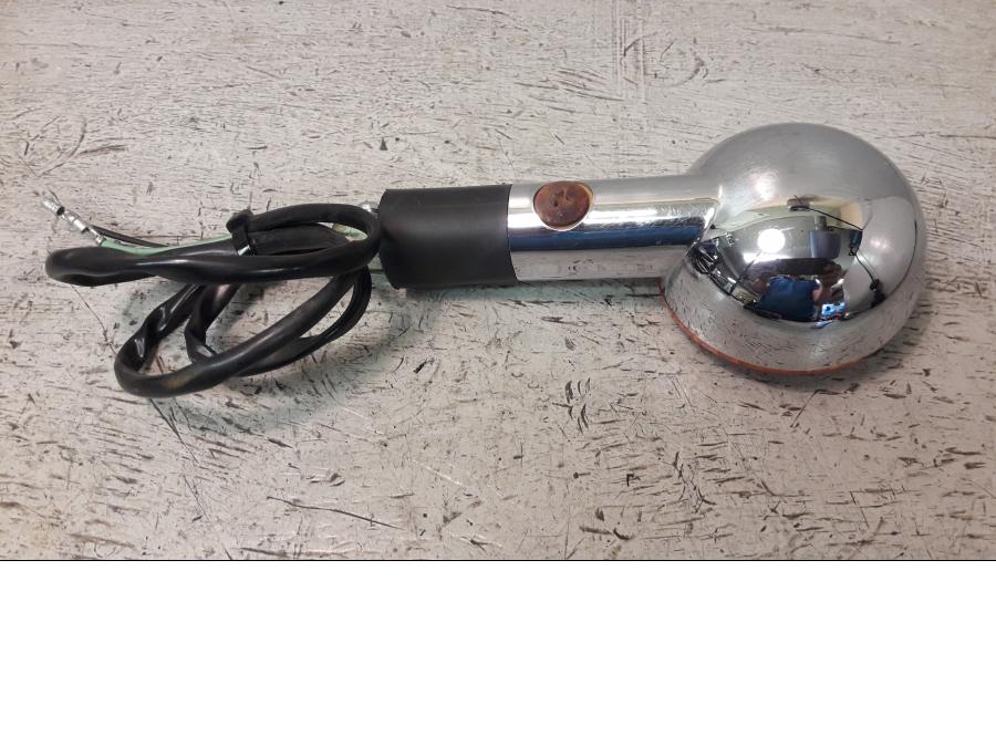 Baksidan på Blinkers från en Suzuki LS 650 -2002 motorcykel.