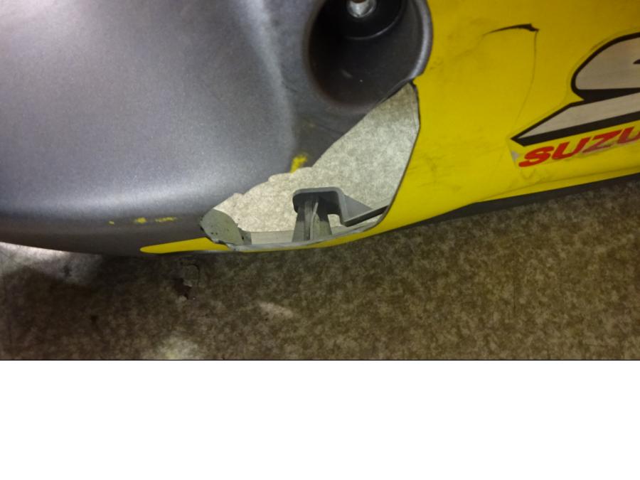 Extrabild1 på Bakvinge från en Suzuki TL 1000 R -1999 motorcykel.