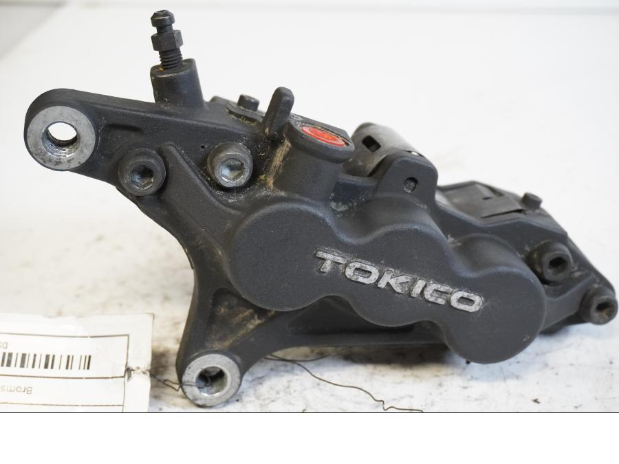 Framsidan på Bromsok från en Kawasaki ZX-9R -1998 motorcykel.