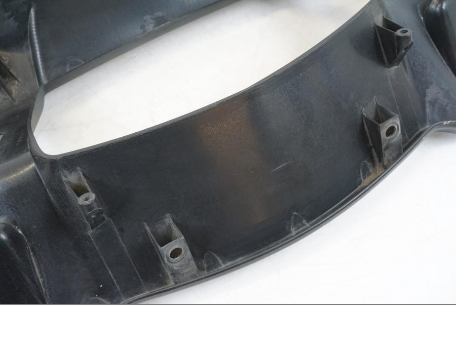 Snett nerifrån på Instrumentkåpa från en Honda ST 1300 -2002 motorcykel.