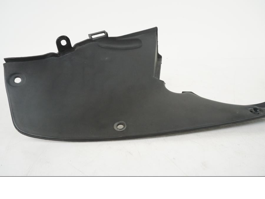 Baksidan på Innerpanel från en Honda XL 1000 V -2008 motorcykel.