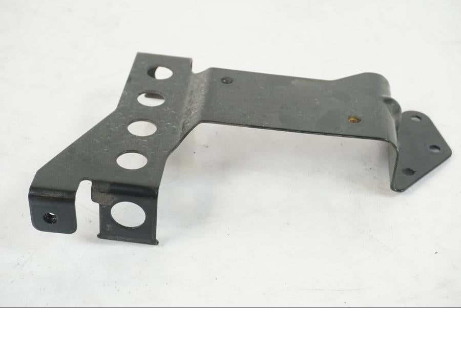 Snett nerifrån på CDI / ECU från en Suzuki VZR 1800 -2009 motorcykel.