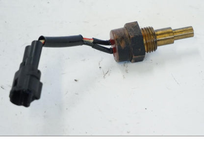 Framsidan på Luftburksensor från en Kawasaki ZR-7 -2001 motorcykel.