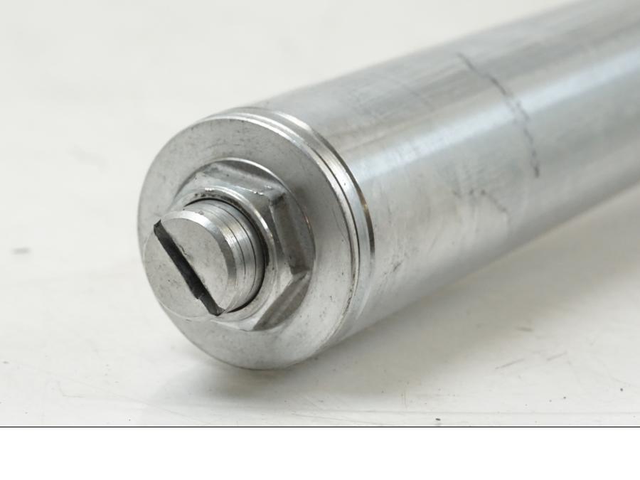 Snett nerifrån på Gaffelben från en Honda VFR 800 -2003 motorcykel.