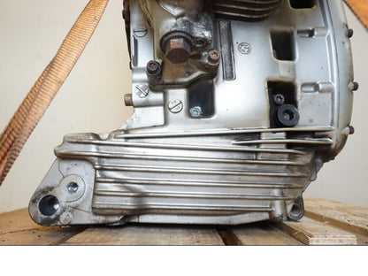 Extrabild2 på Motor från en BMW R 850 R -2004 motorcykel.