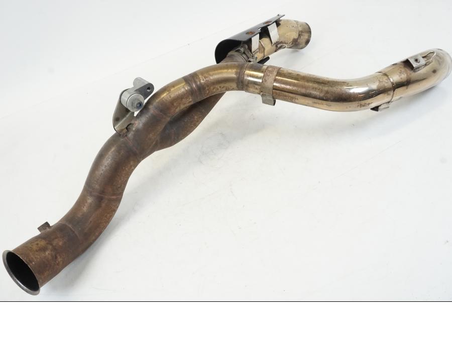 Snett uppifrån på Grenrör från en Yamaha YZF 1000 R1 -2009 motorcykel.