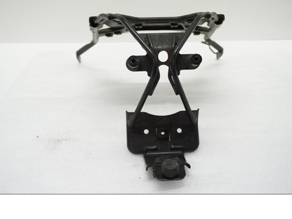 Vänster sida på Bakskärmstag från en Suzuki GSX 1300 BK -2008 motorcykel.