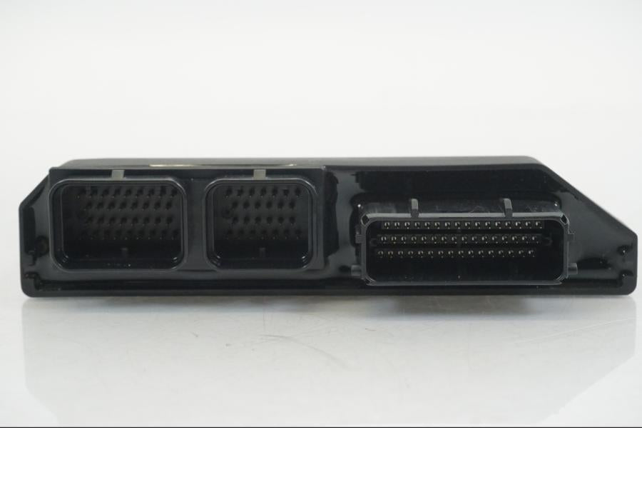 Baksidan på CDI / ECU från en Yamaha MT-09 Tracer -2021 motorcykel.