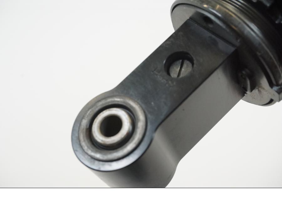 Snett uppifrån på Stötdämpare från en Kawasaki Z 1000 -2014 motorcykel.