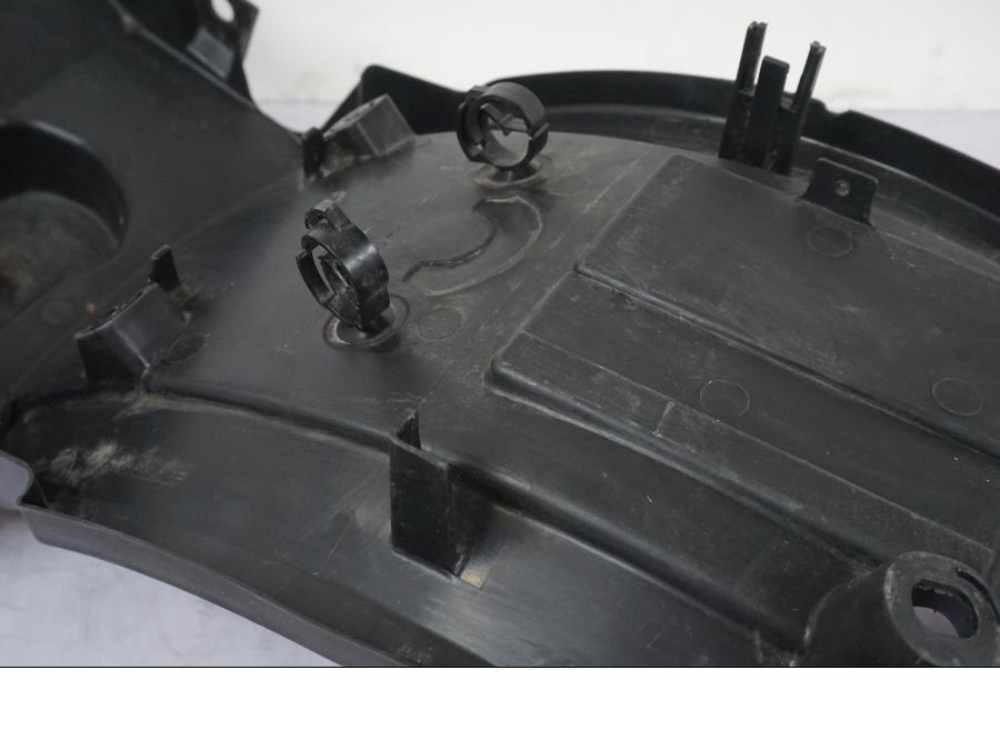 Extrabild2 på Undertail från en Kawasaki ZZ-R 1400 -2009 motorcykel.