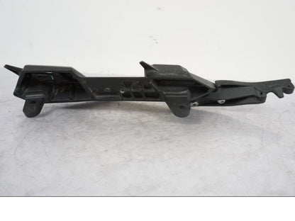 Extrabild1 på Passagerarhandtag från en Kawasaki Versys 650 -2014 motorcykel.