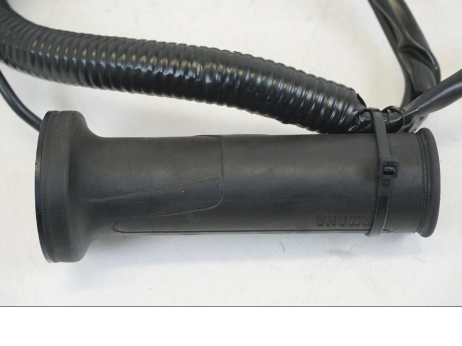 Baksidan på Handtag från en Yamaha MT-09 Tracer -2021 motorcykel.