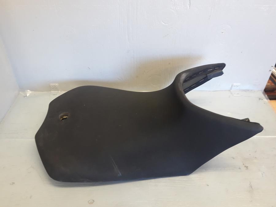 Baksidan på Sadel från en Yamaha MT 125 -2017 motorcykel.