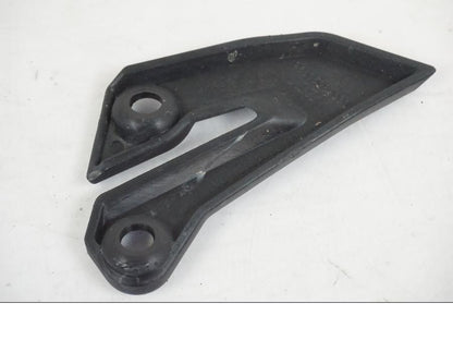 Baksidan på Hälskydd från en KTM 390 Adventure -2021 motorcykel.