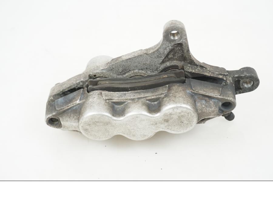 Snett uppifrån på Bromsok från en Suzuki VZ 1600 -2004 motorcykel.