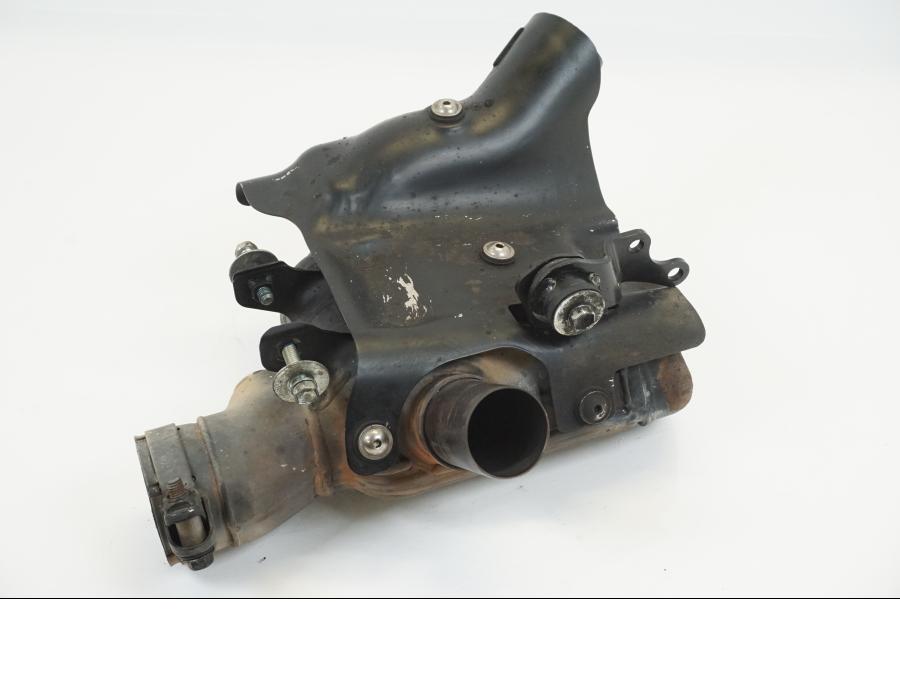 Baksidan på Mellanburk från en Suzuki GSX-R 1000 -2009 motorcykel.