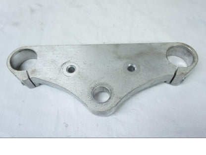 Framsidan på Gaffelkrona från en Kawasaki VN 800 -1996 motorcykel.