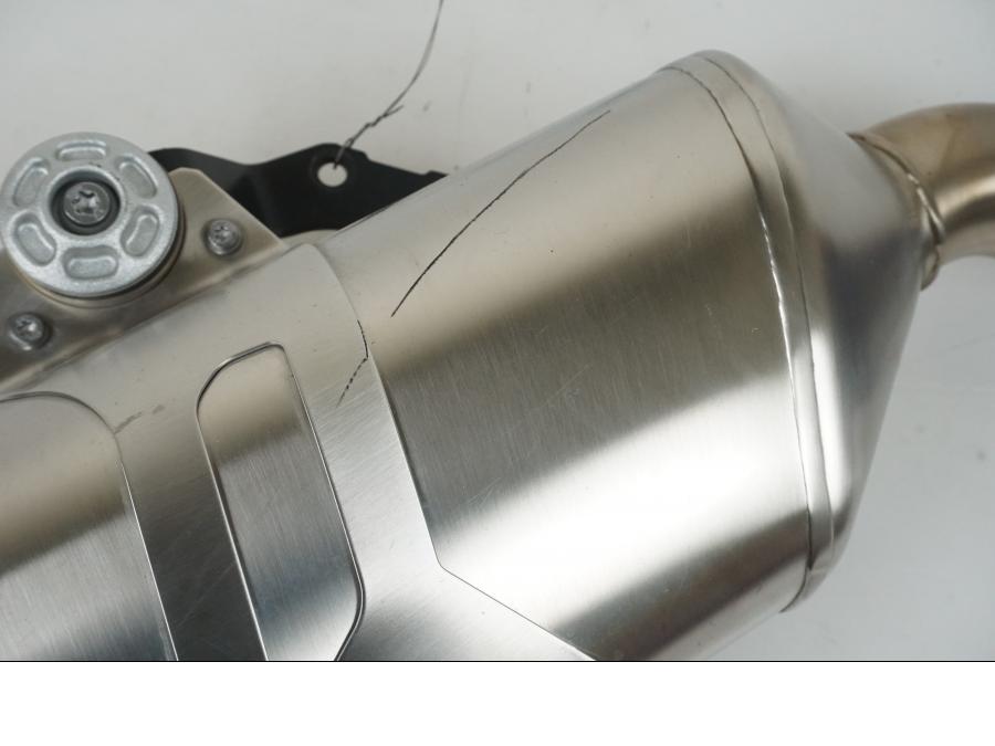 Vänster sida på Ljuddämpare från en BMW F 750 GS -2019 motorcykel.