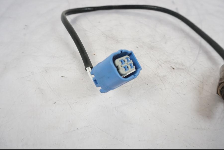 Baksidan på Lambdasond från en Honda VFR 1200 -2010 motorcykel.