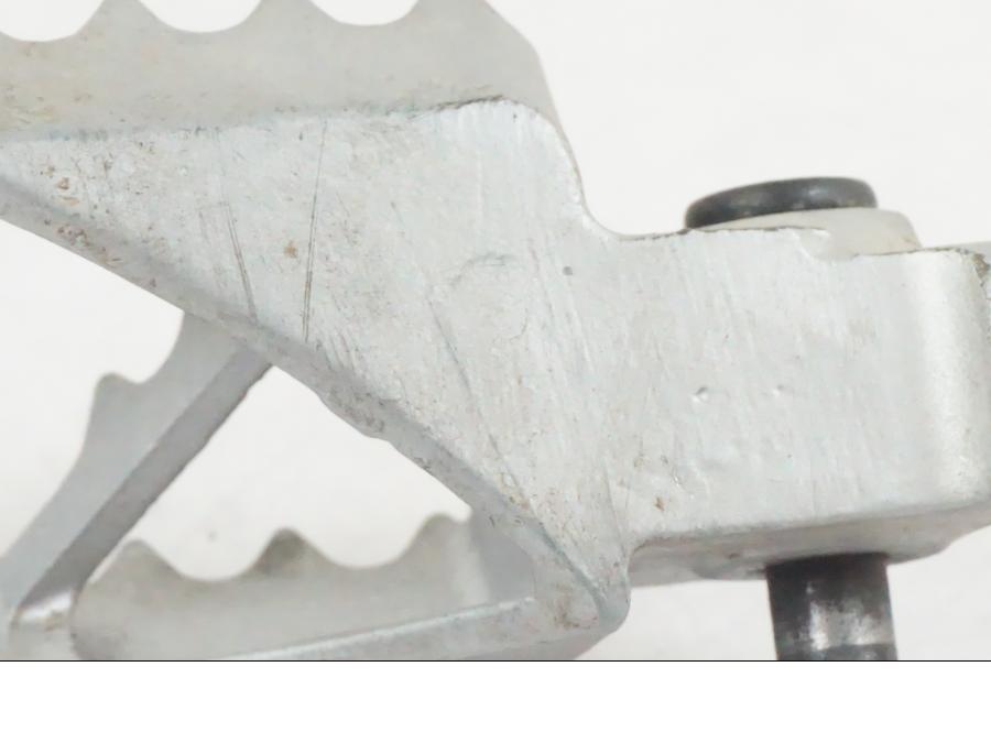 Extrabild1 på Fotpinne från en KTM 390 Adventure -2021 motorcykel.