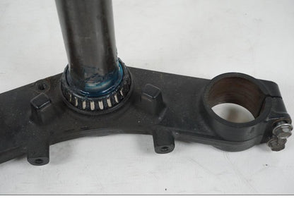 Höger sida på Gaffelkrona från en Kawasaki Z 750 -2006 motorcykel.