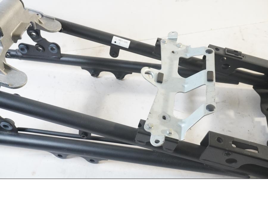 Baksidan på Bakram från en Yamaha FZ-8 -2011 motorcykel.