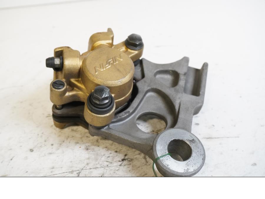 Framsidan på Bromsok från en Honda VTR 1000 F -1999 motorcykel.