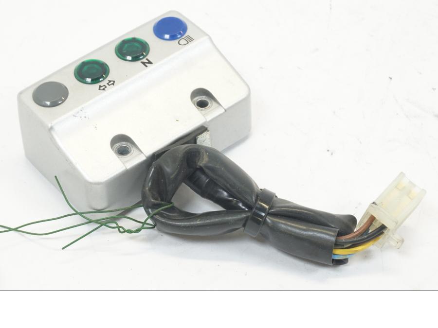 Framsidan på Kontrollampor från en Yamaha XV 125 -1998 motorcykel.