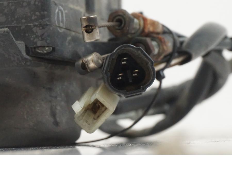 Extrabild3 på Avgasspjällmotor från en Suzuki VZR 1800 -2009 motorcykel.