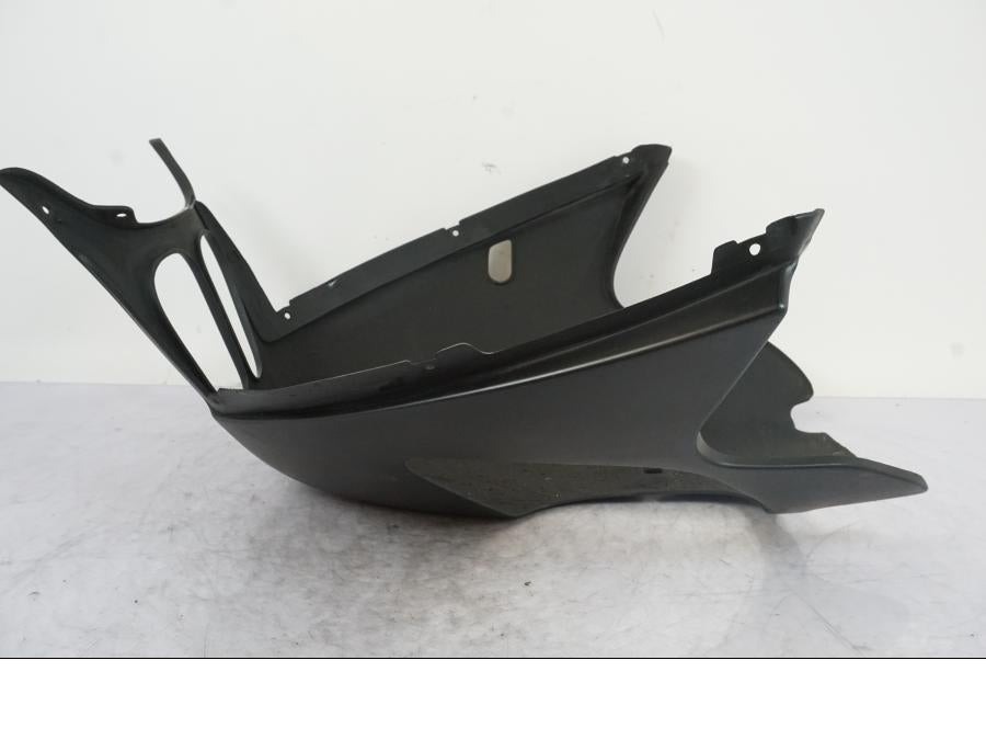 Vänster sida på Magkåpa från en BMW K 1200 RS -1999 motorcykel.