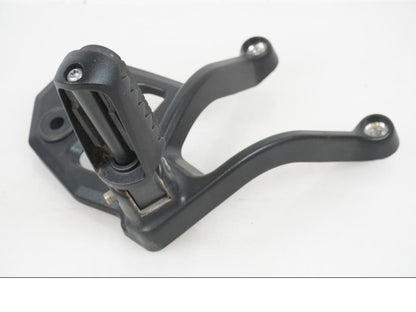 Baksidan på Fotpinnefäste från en H-D Adventure Pan America Special RA1250S -2021 motorcykel.