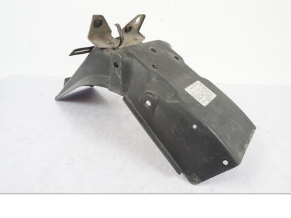 Snett nerifrån på Bakskärm från en Suzuki GSX 550 EF -1985 motorcykel.