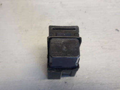 Framsidan på Relä från en Yamaha MT 125 -2017 motorcykel.