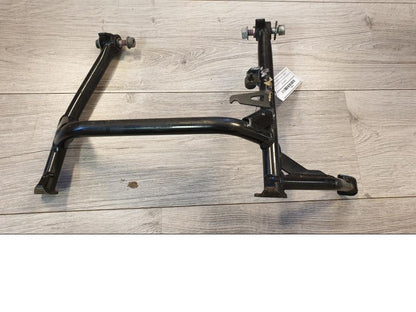 Framsidan på Centralstöd från en BMW F 800 GT -2015 motorcykel.