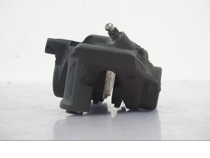 Snett uppifrån på Bromsok från en Yamaha MT-09 -2016 motorcykel.