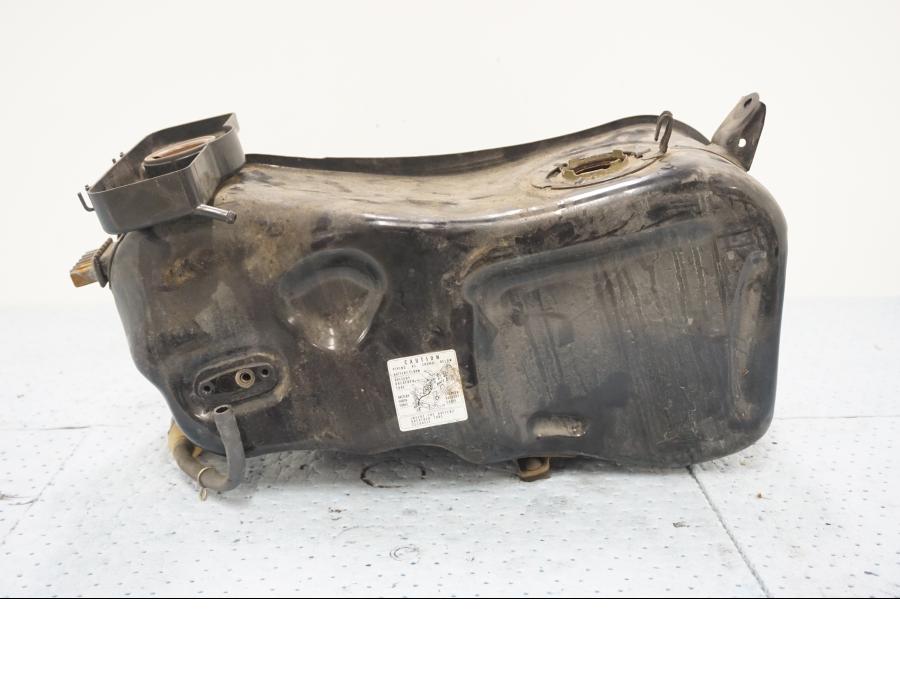 Framsidan på Bensintank från en Honda GL 1200 -1987 motorcykel.