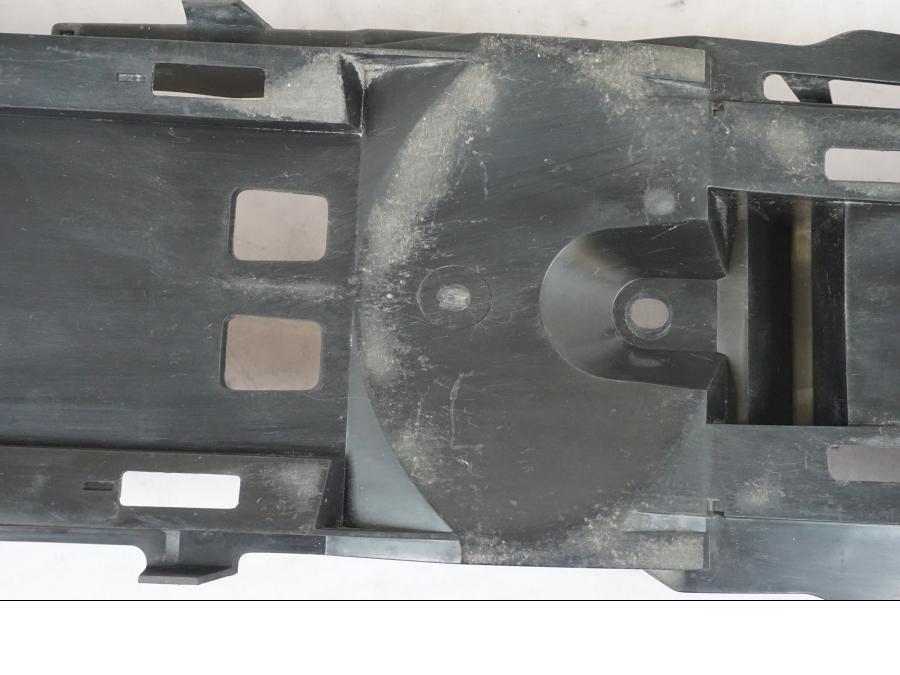 Snett nerifrån på Undertail från en Suzuki GSX-R 750 -2007 motorcykel.