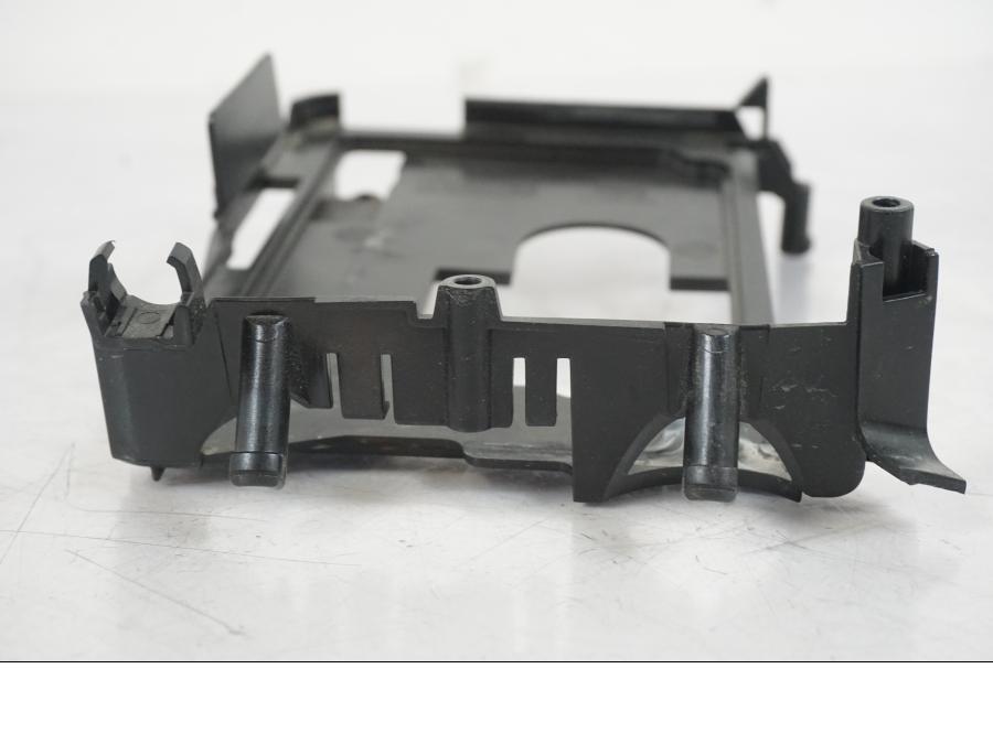 Vänster sida på Motronic styrenhet från en BMW R 1250 GS -2021 motorcykel.